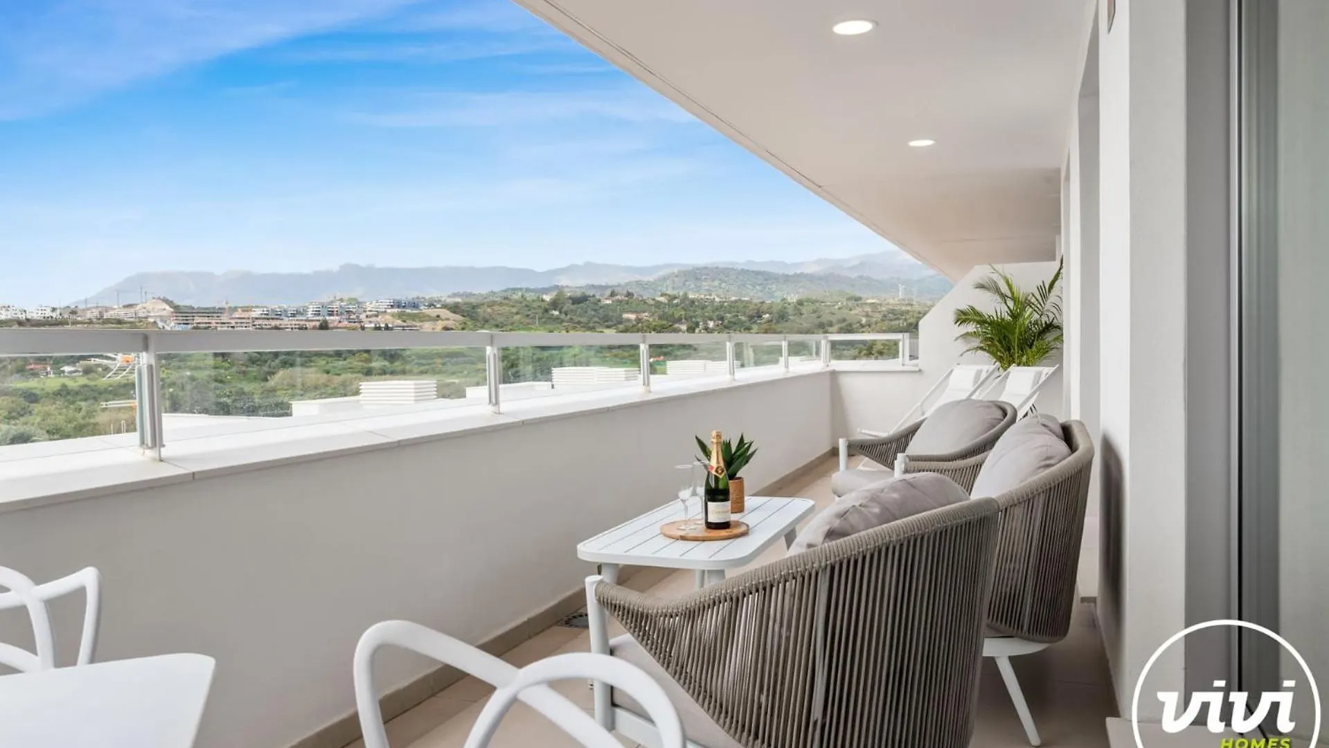 Vivi Homes - Casa Oceana Estepona