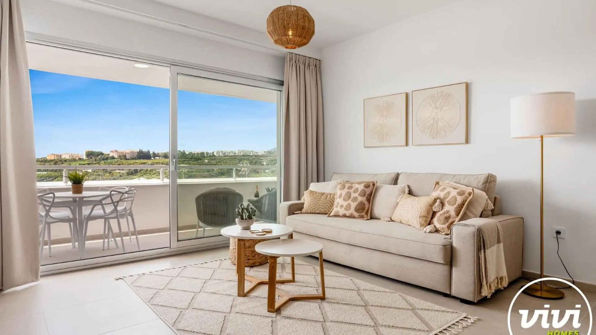Vivi Homes - Casa Oceana Estepona 0*,  Spanien